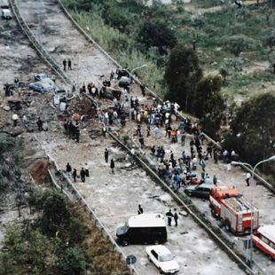CAPACI (PA) 23.05.1992 - Il luogo dell'attentato (Ansa)